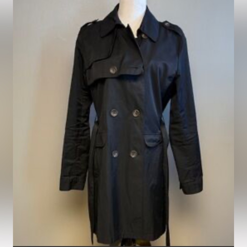 Vince Camuto Black Trench Coat - great condition, size M
